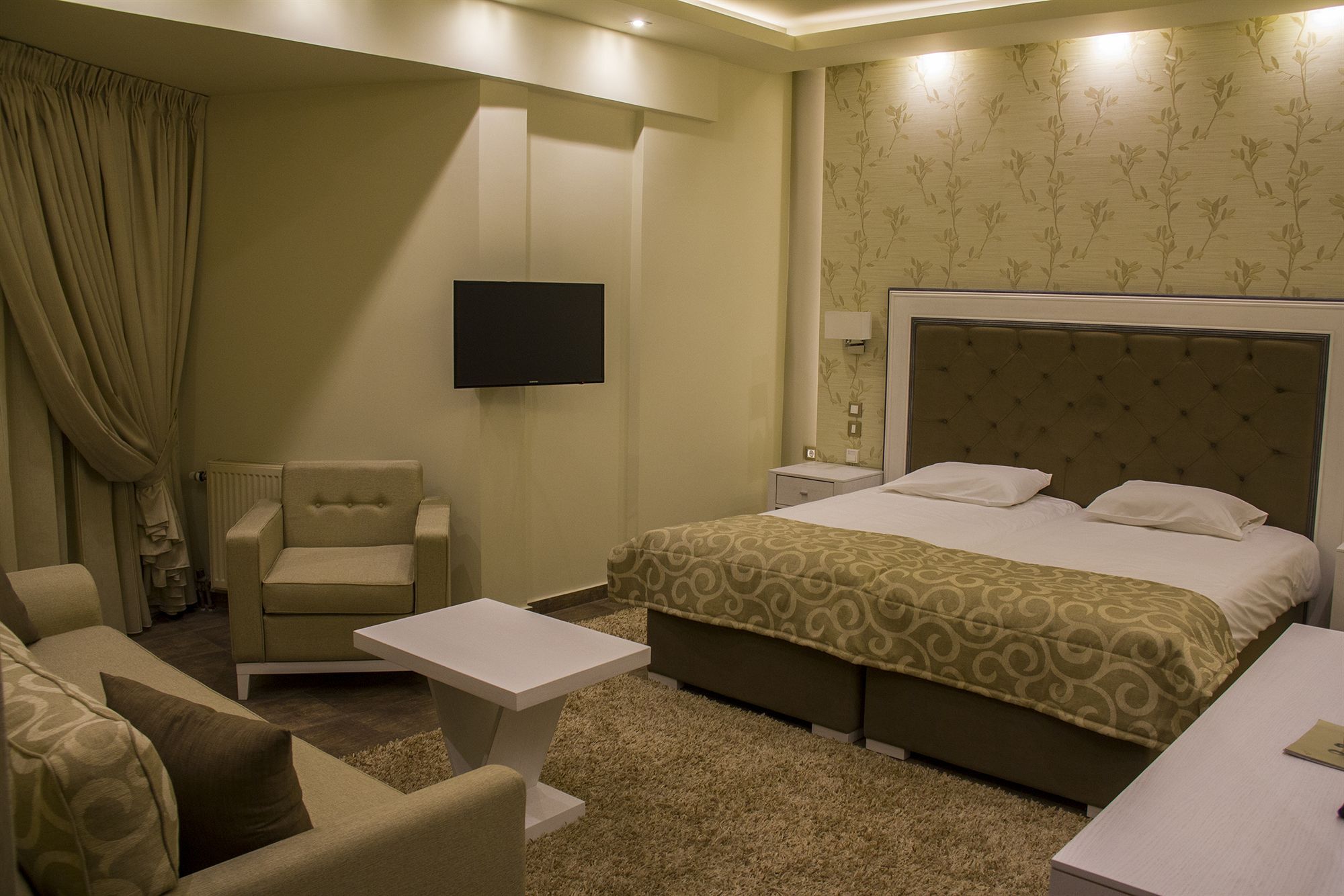 Heliotrope Hotels Mytilene Ngoại thất bức ảnh